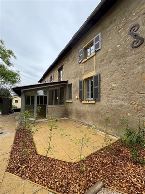 t3 à la location -   69250  ALBIGNY SUR SAONE, surface 76 m2 location t3 - UBI472971878